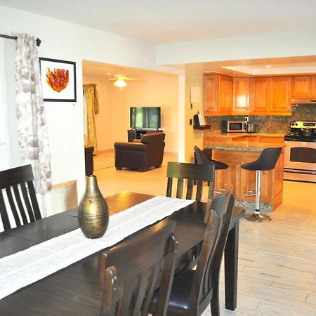 Lovely 3-Bd, Walk To Bars, 9 Min Drive From Beach! Heated Pool. Fort Lauderdale Esterno foto